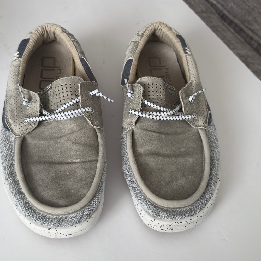 Hey Dude Gray and White Men’s Loafers Sz 11‎